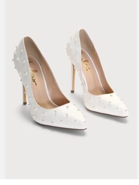 Scene Weaver White Studded Pointed-Toe Pumps